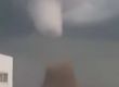    Мощно торнадо удари село в Румъния
