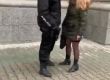 Униформени повалиха протестиращ за водната криза