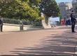 Сияещата Кейт се присъединява към Уилс и трите им деца на Великденската служба